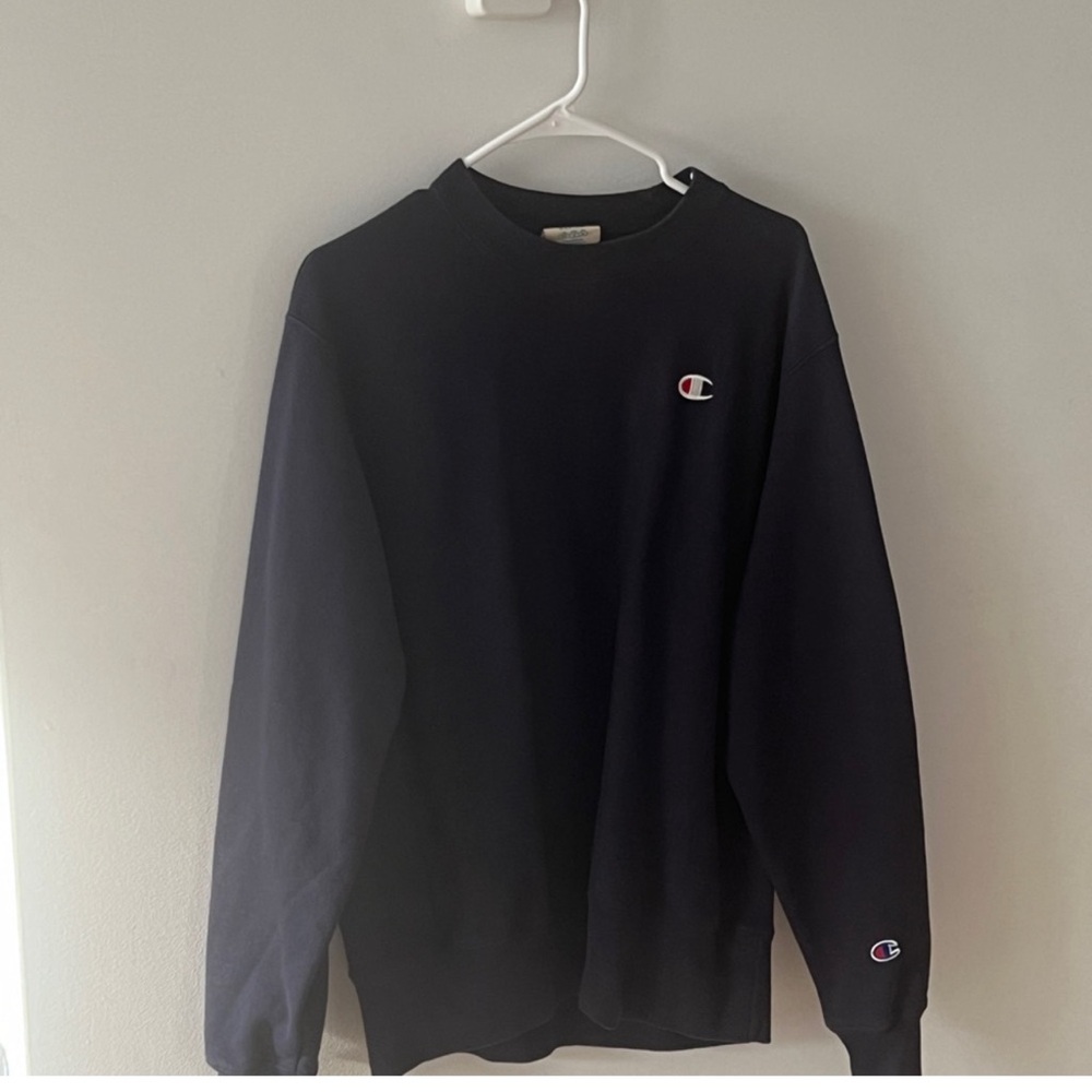 Champion Black Crewneck Sweater Classic Athletic Style Navy Blue